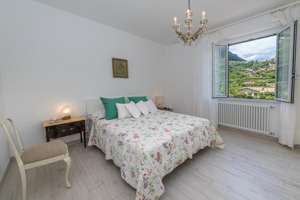 Ferienwohnung Casa Amelia Finale Ligure Zimmer foto